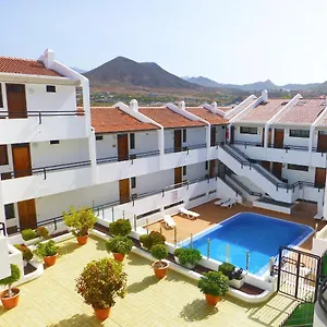 https://stylish-flat-with-2-bedrooms-sleeps-5-and-pool.tenerifehoteles.net